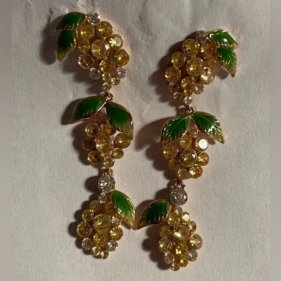 Bomb Party Market Fresh Grapes Dangle Earrings - Picture 2 of 11